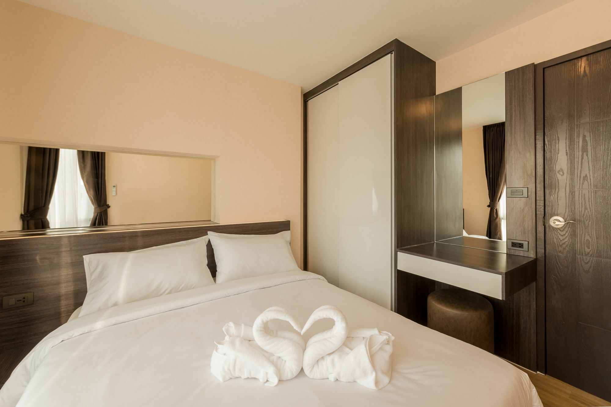 Zensation The Residence Bangkok Ngoại thất bức ảnh
